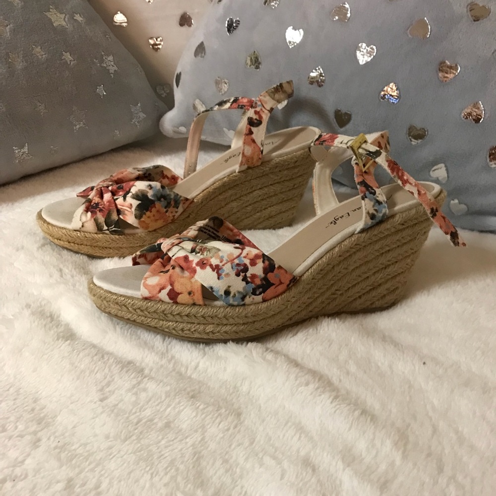 American Eagles wedges size 7.5